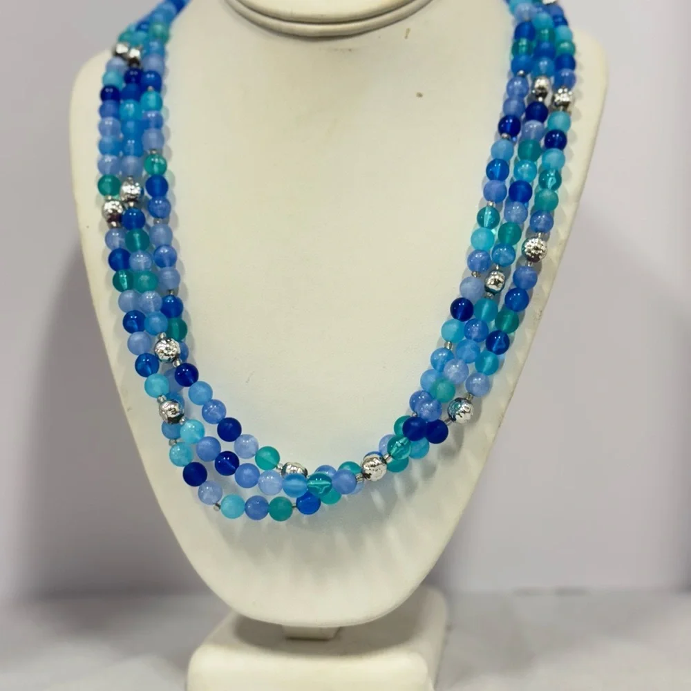 Elegant Blue Beaded Necklace